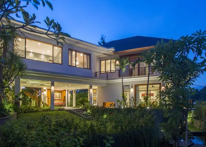 Ferienhaus Beachfront Luxury, Purnama Ketewel