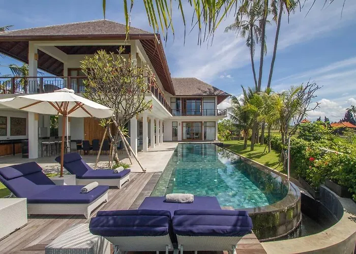 Ferienhaus Beachfront Luxury, Purnama