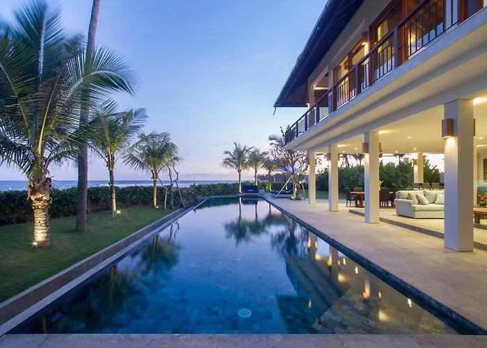 Ferienhaus Beachfront Luxury, Purnama