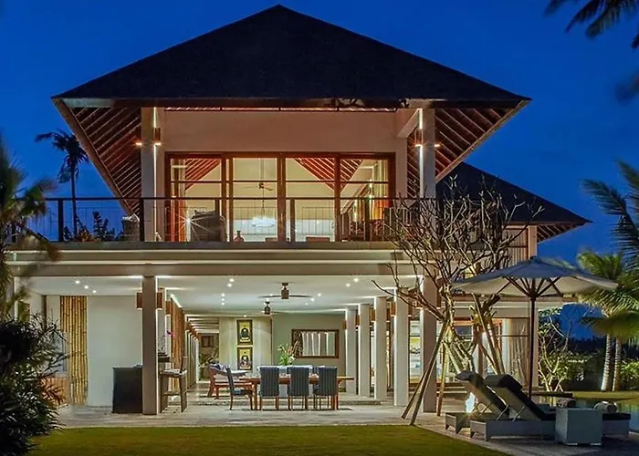 Beachfront Luxury, Purnama