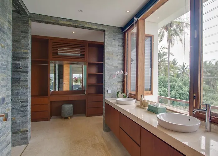 Ferienhaus Beachfront Luxury, Purnama *